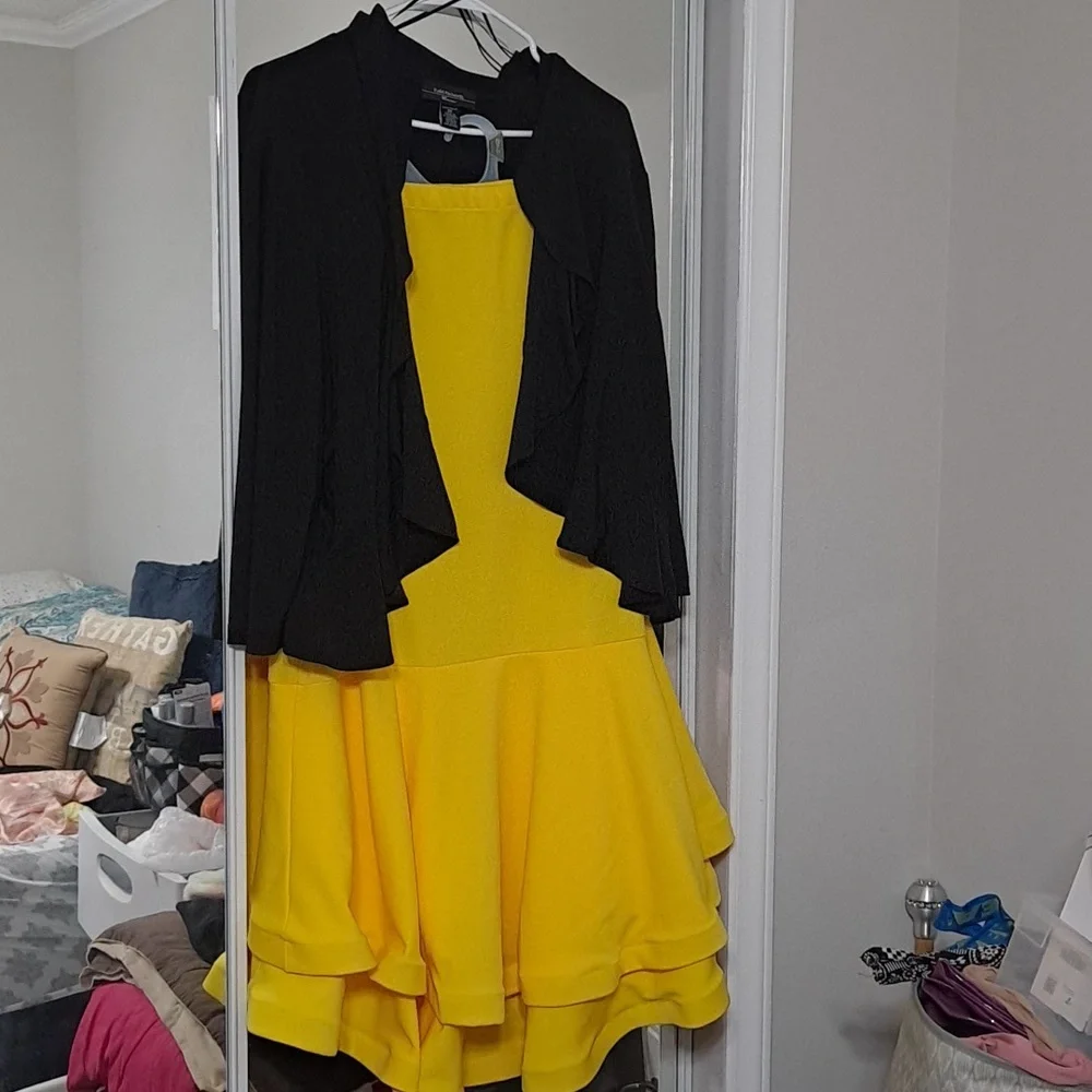 Beautiful and sexy soft jacket and skirt - Picture 6 of 8